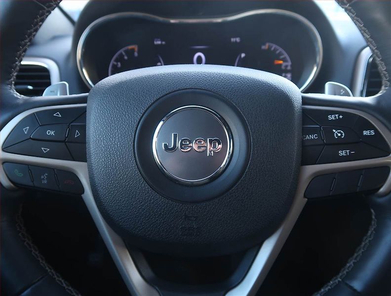 Jeep Grand Cherokee (2017) Limited 3.0 CRD - fotka 17 z 21
