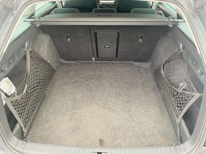 Škoda Octavia 2,0 TSI 140kW DSG 4x4 Style Pl - fotka 28 z 29