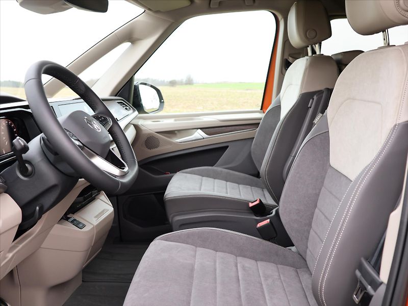 Volkswagen Multivan 2,0 TDI DSG Long Style 7-Míst - fotka 18 z 42