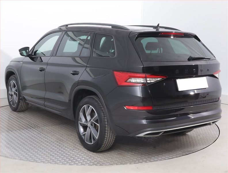Škoda Kodiaq (2021) Sportline 1.5 TSI - fotka 4 z 18