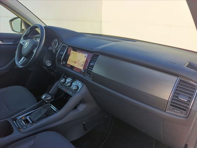 Škoda Kodiaq 2,0 TDi 4x4 DSG 7.míst Navi - fotka 30 z 38