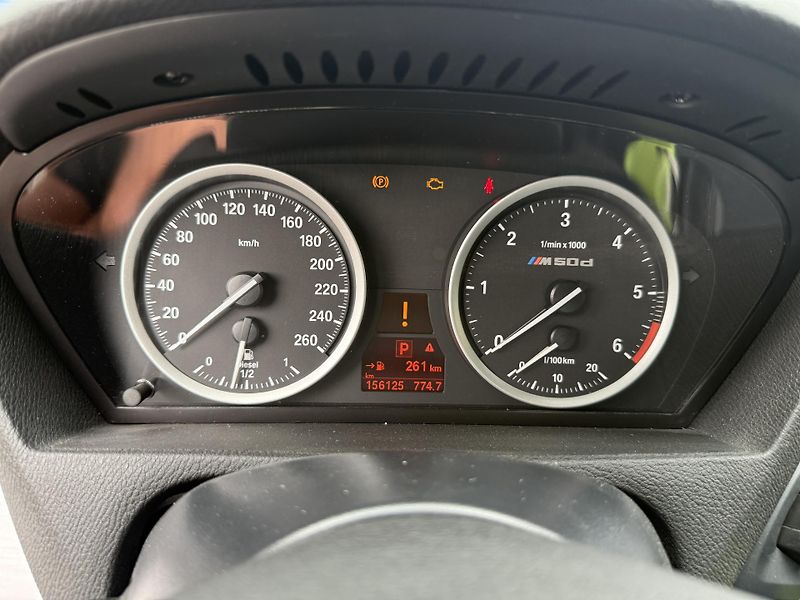 BMW X6 3.0D 280 kW - fotka 12 z 21