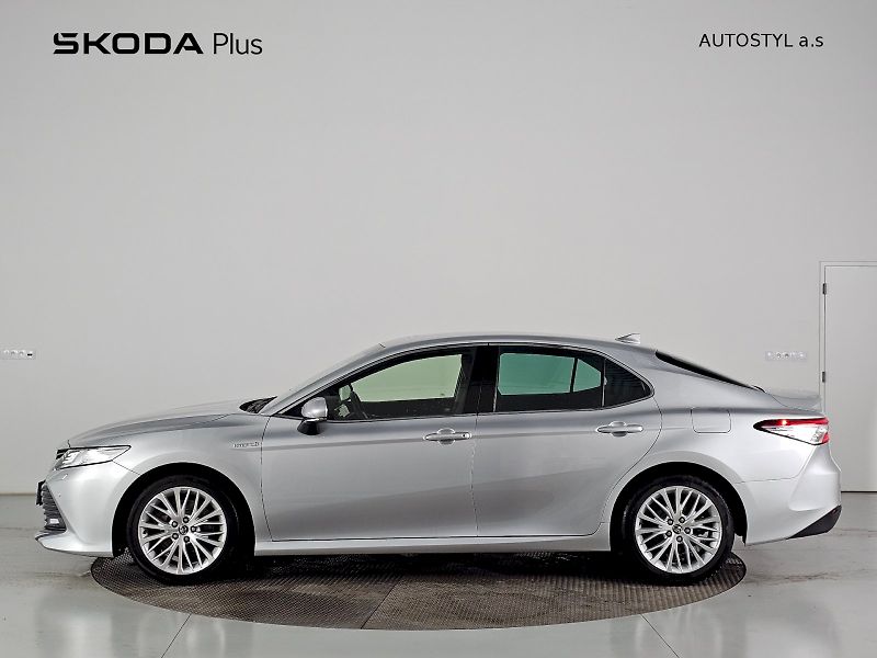 Toyota Camry (2019) 2.5HEV EXECUTIVE - fotka 3 z 29