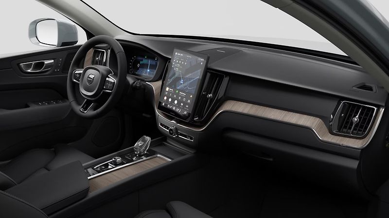 Volvo XC60 (2026) B5 AWD AUT BRIGHT PLUS  - fotka 3 z 11