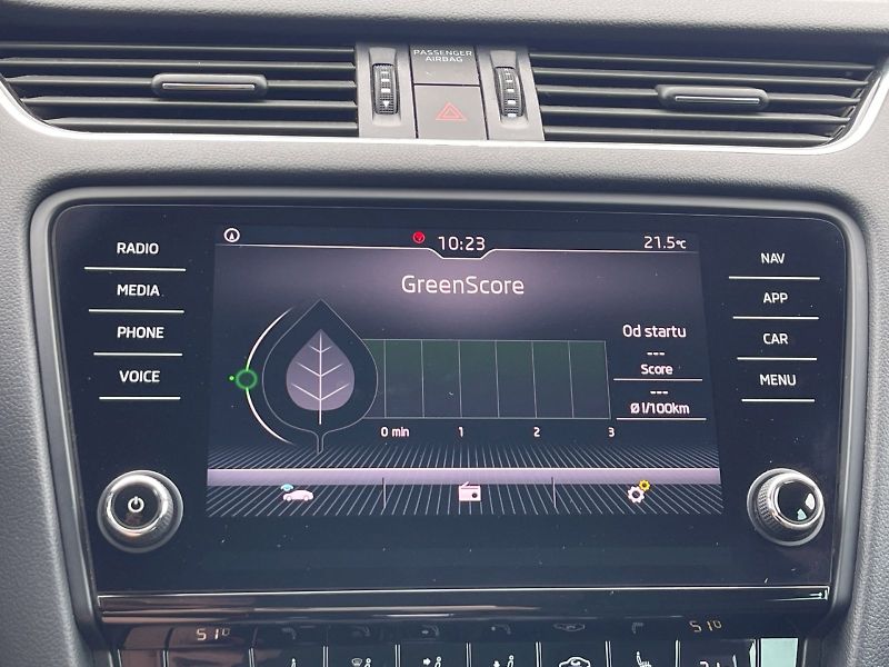 Škoda Octavia (2018) 1.4 TSI 110kW DSG Ambition Plu - fotka 18 z 33