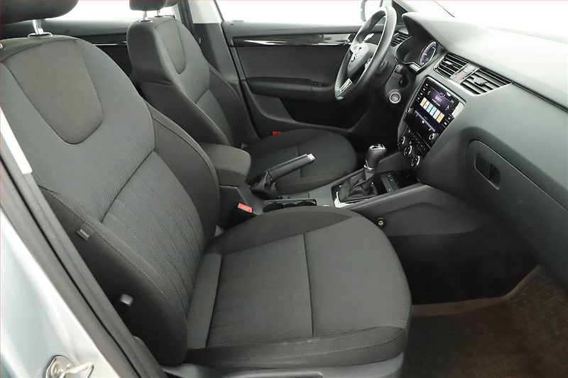 Škoda Octavia (2019) 1.5 TSI G-TEC, Automat - fotka 7 z 19