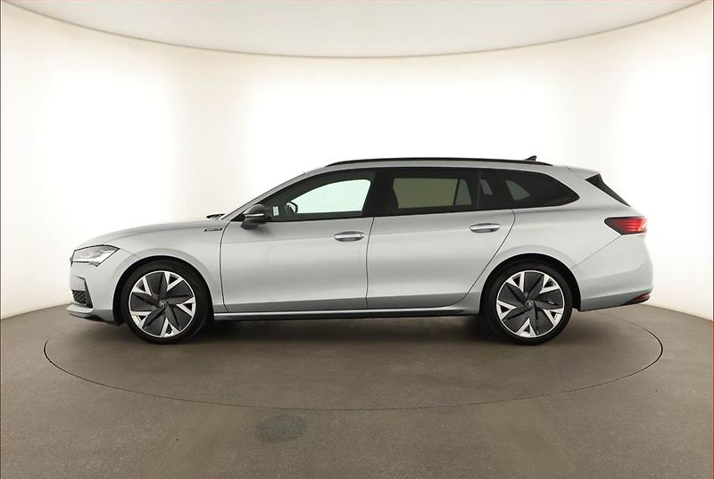 Škoda Superb (2025) 2.0 TDI, SPORTLINE, DPH - fotka 3 z 28