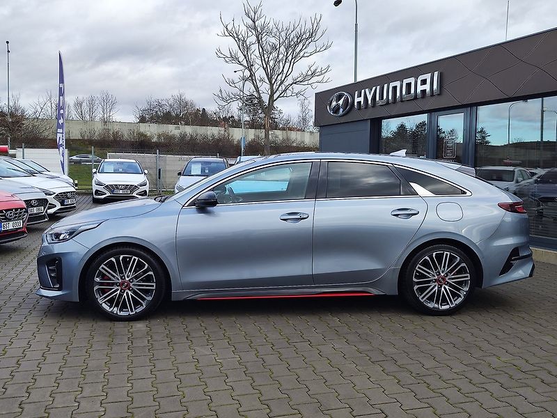 Kia Pro_Ceed 1.6 T-GDI/150kW GT DCT - fotka 8 z 37