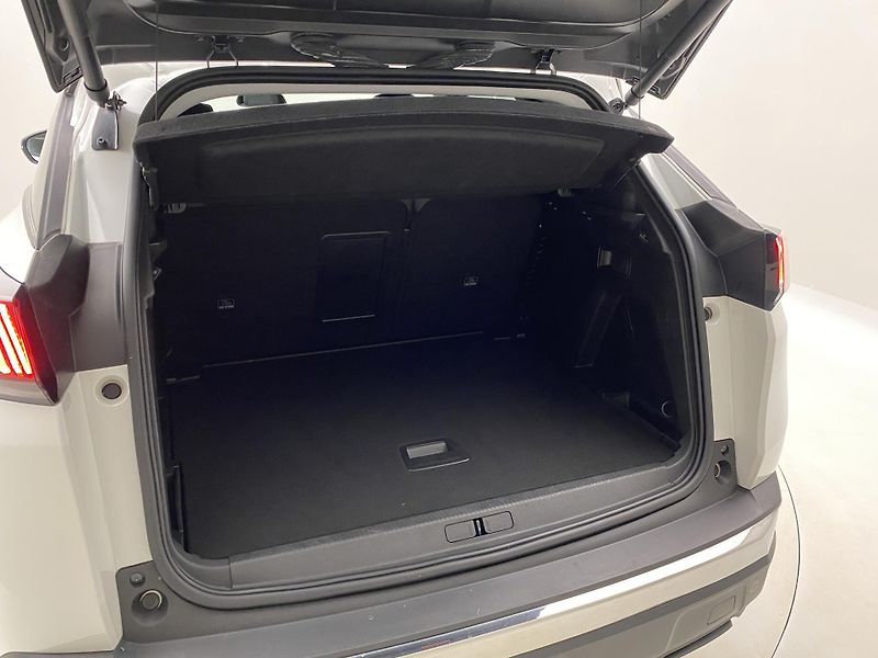 Peugeot 3008 1.5HDi 96kW ALLURE AUT CZ - fotka 7 z 38