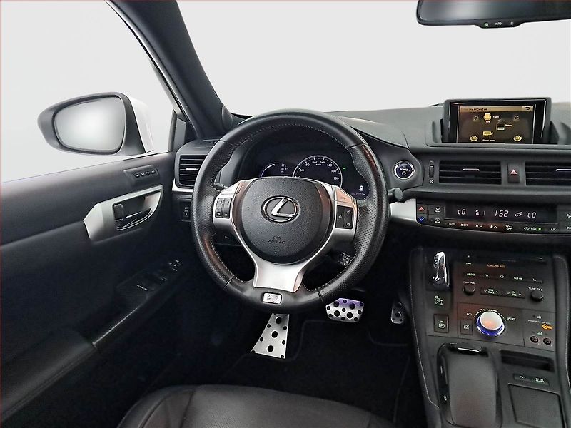 Lexus CT 200h (2012) 200h, Automat, Kůže, Navi - fotka 7 z 22