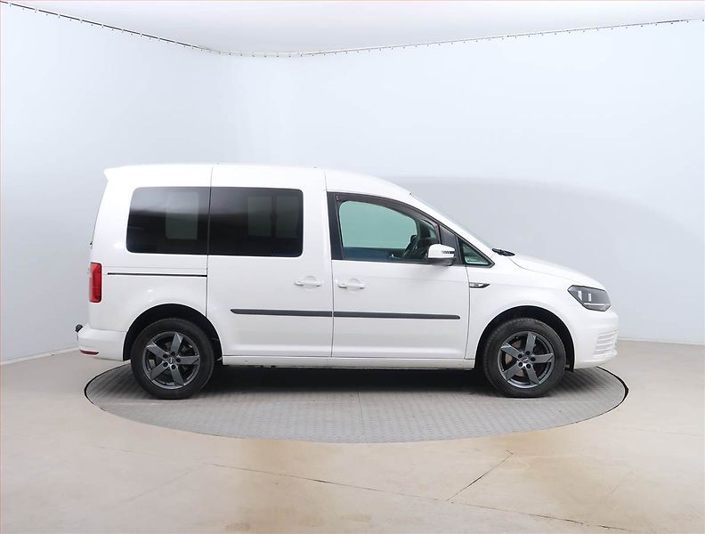 Volkswagen Caddy (2015) 2.0 TDI, 5Míst, 1Maj - fotka 6 z 14