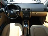 Škoda Fabia (2001) 1.4MPi, AT, AC, výhř.sed. - náhled 7
