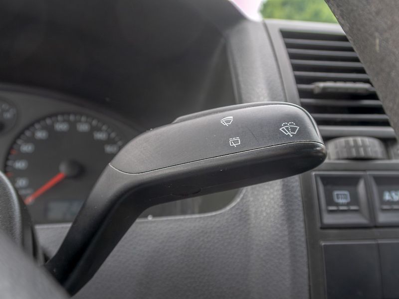 Volkswagen Transporter (2006) 2.5TDI 96KW LONG – 8 SEDADEL - fotka 14 z 34