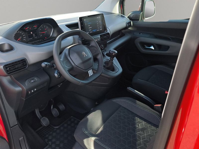 Peugeot Rifter (2019) ACTIVE 1.2 PureTech 81kW, ČR, - fotka 21 z 24