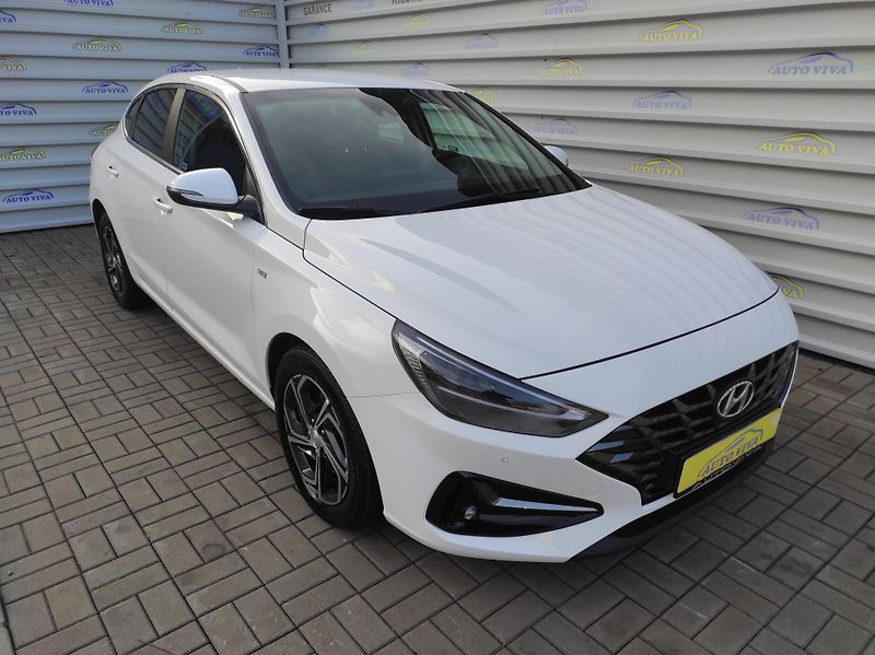Hyundai i30 1,5T-GDi mHev,48V,AT,Fastback - fotka 7 z 42