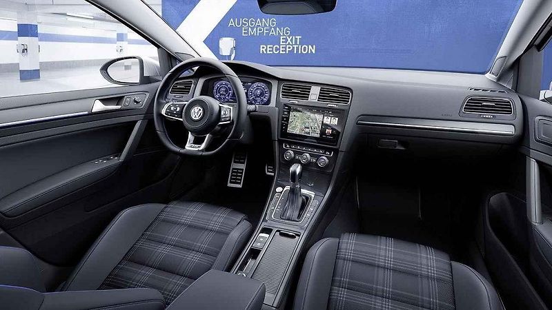 Volkswagen Golf GTI Performance.