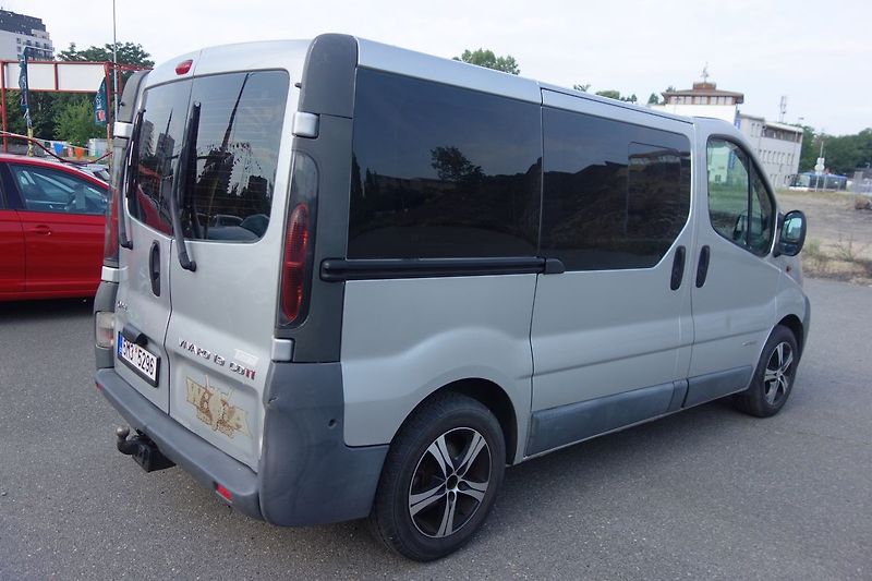 Renault Trafic 1,9DCi 74 kW 8 míst !! - fotka 5 z 33
