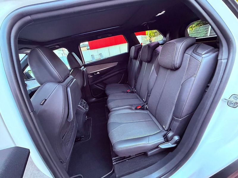 Peugeot 5008 1.6 PureTech GTLine Aut., ČR - fotka 14 z 34
