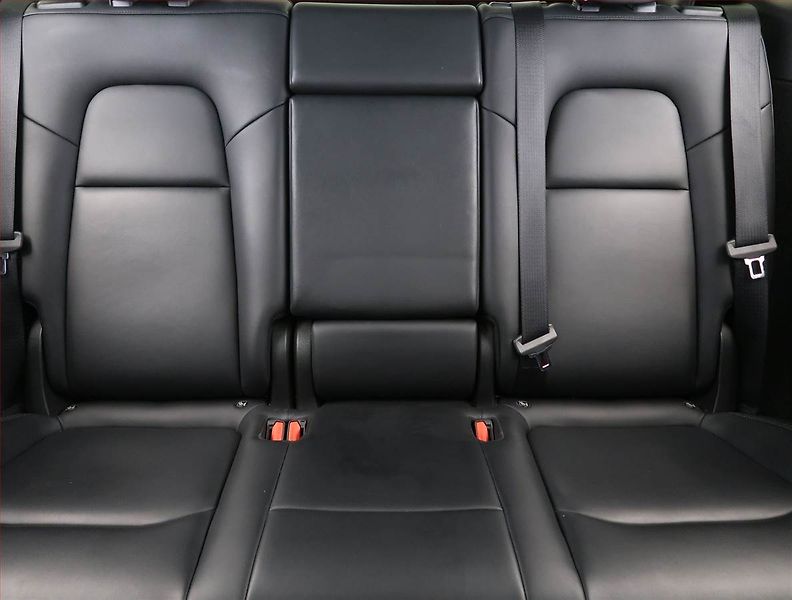 Tesla Model Y (2023) Long Range AWD 79kWh, SoH 91% - fotka 10 z 33