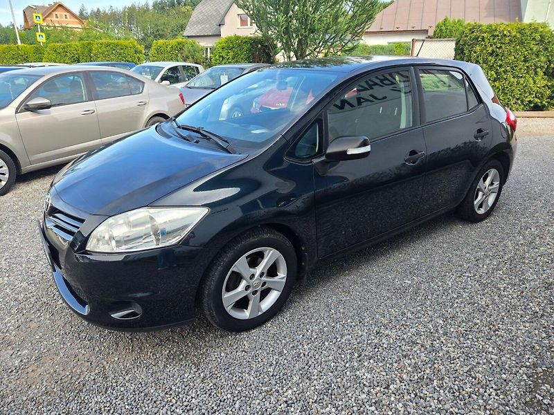 Toyota Auris (2012) 1.4 i Nová STK, 94tis.km - fotka 7 z 20