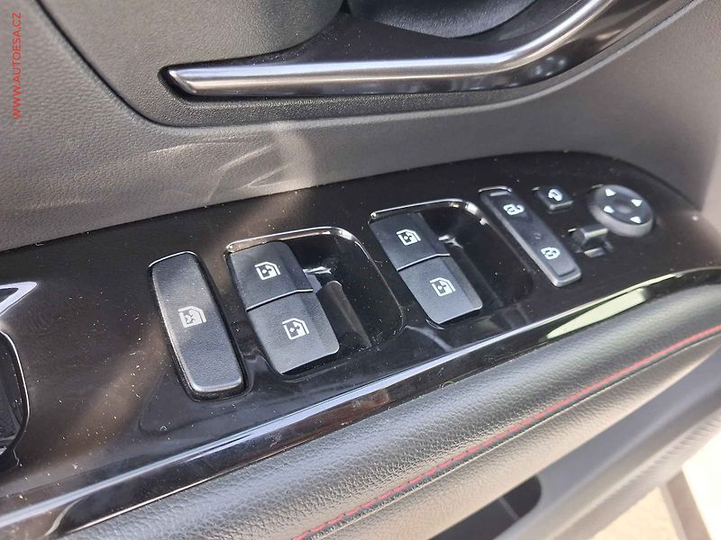 Hyundai Tucson (2022) 1.6 T-GDi 4X4, 1.maj,ČR, N - fotka 13 z 19
