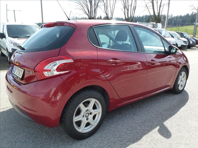 Peugeot 208 1,4 VTi Access 95k MAN5  Lucif - fotka 7 z 44