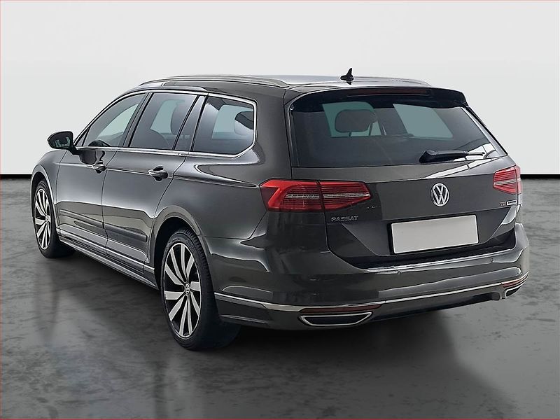 Volkswagen Passat (2015) R-Line 1.8 TSI, Automat - fotka 4 z 17