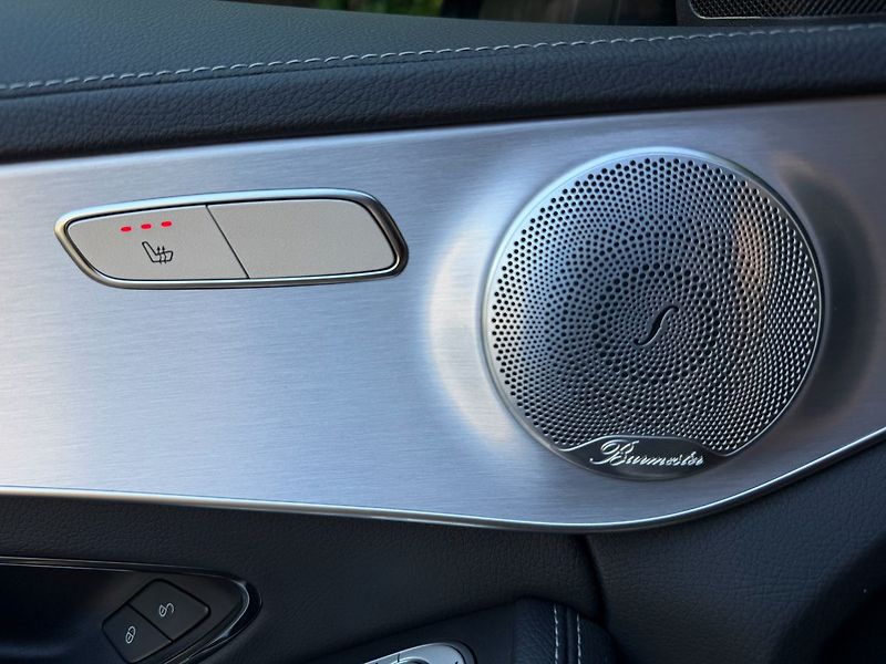 Mercedes-Benz Třídy C 300d AMG, WEBASTO, BURMESTER, - fotka 19 z 22