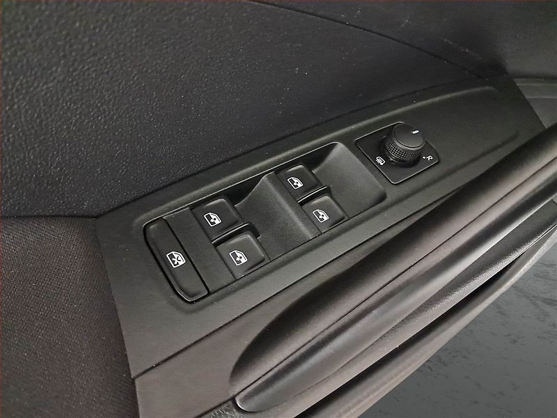 Škoda Fabia (2023) Ambition 1.0 TSI, ČR,1.maj - fotka 15 z 16
