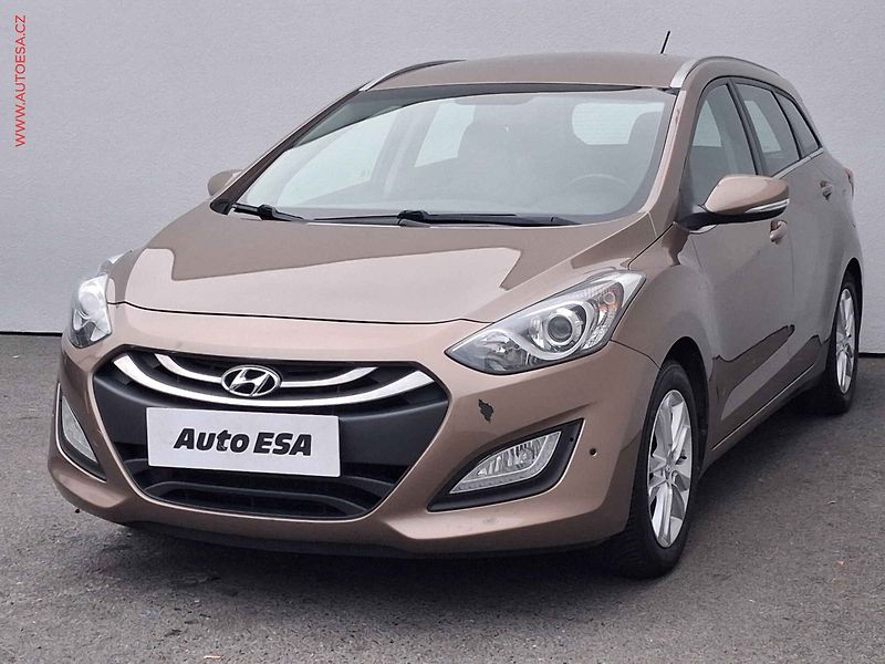 Hyundai i30 (2014) 1.6GDi, 1.maj,ČR, Výhř.sed. - fotka 3 z 16