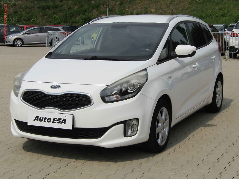 Kia Carens (2014) 1.7 CRDi, AC - fotka 3 z 17
