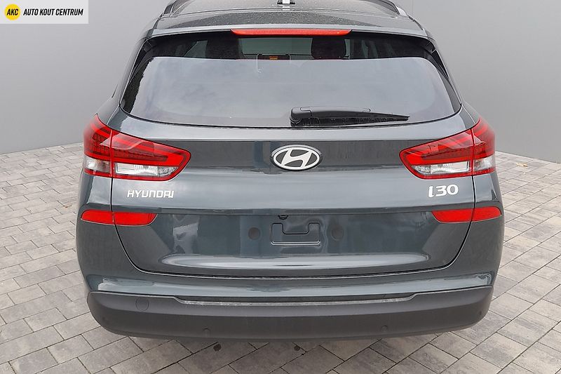 Hyundai i30 (2026) 26 WG 1,0 T-GDI MT GO CZECH - fotka 6 z 8