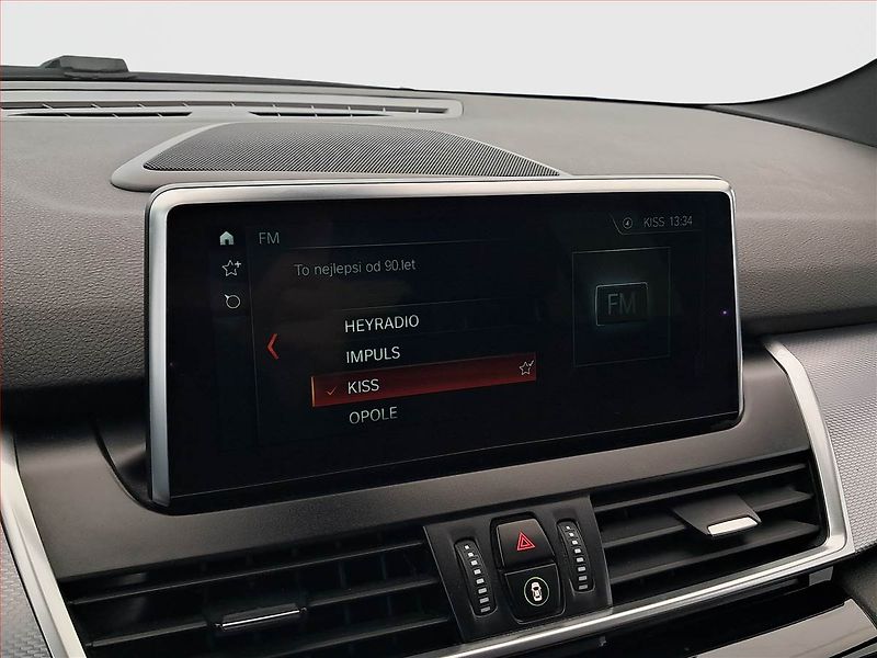 BMW Řada 2 (2017) M Sport 220i Gran Tourer - fotka 20 z 27