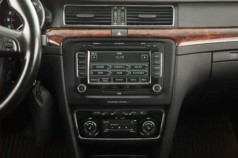 Škoda Superb (2008) 2.0 TDI, Automat, Navi, Xenony - fotka 10 z 19
