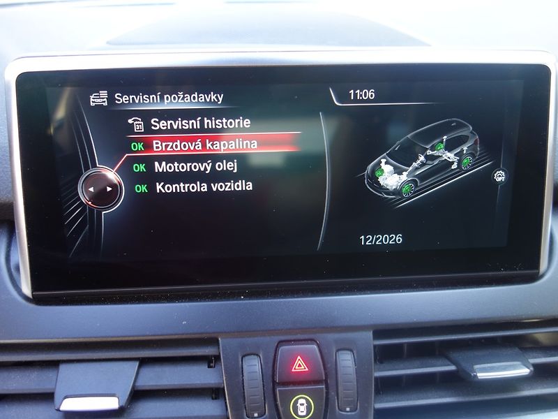 BMW Řada 2 (2015) 225i*X-DRIVE*ACTIVE*TOURER*CZ - fotka 35 z 46