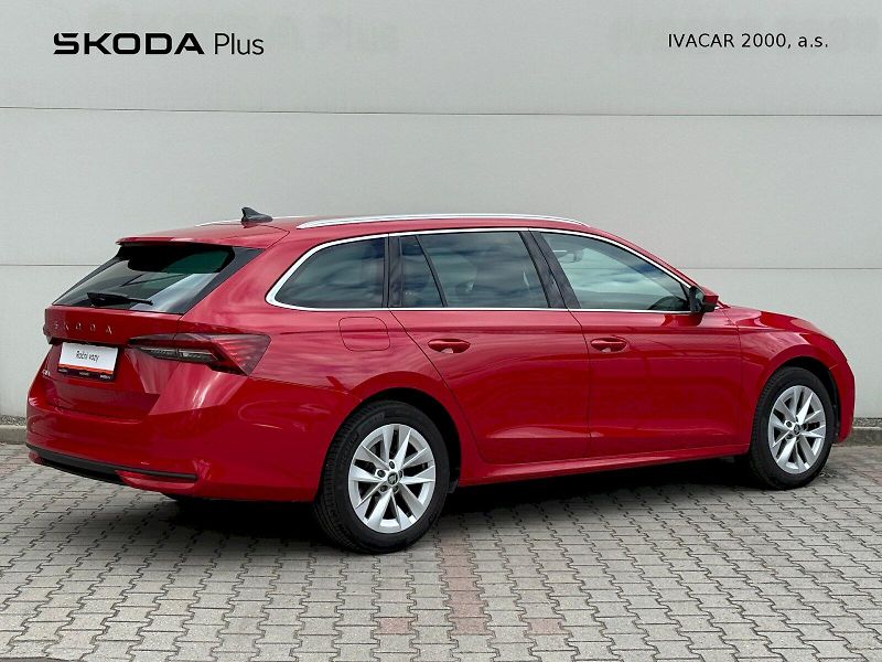 Škoda Octavia (2025) Combi 1.5 TSI 110 kW TopSelect - fotka 2 z 23