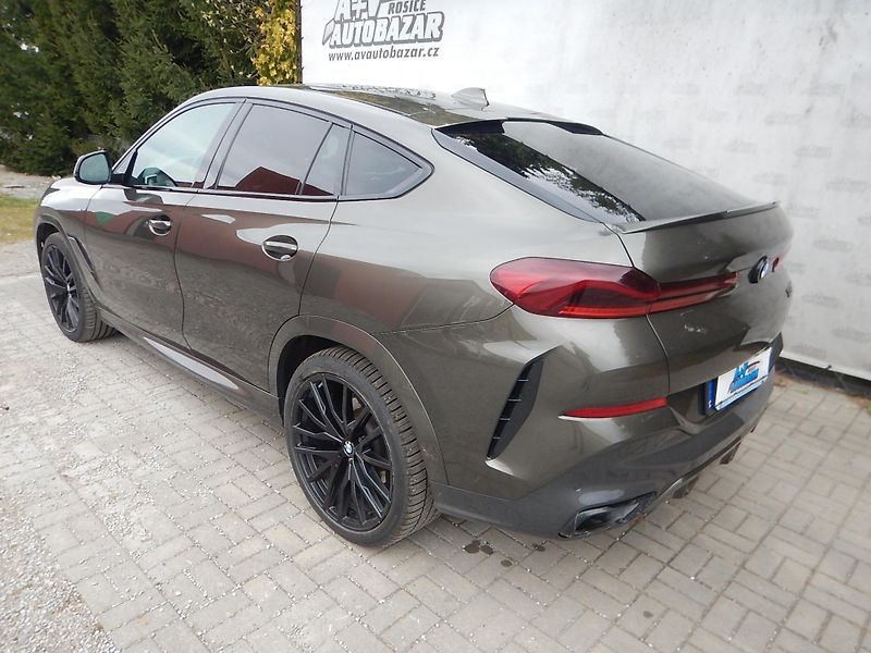 BMW X6 M50D - fotka 4 z 31