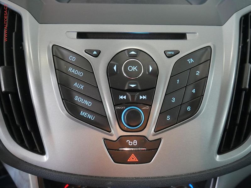 Ford Grand C-MAX (2013) 1.6 TDCi, 2.maj,ČR, AC - fotka 13 z 17