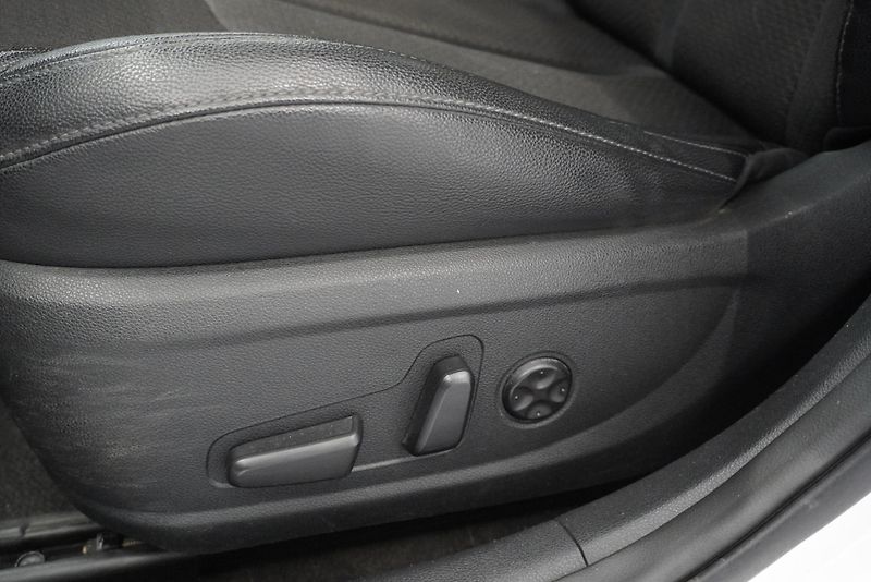 Kia Optima  SW 2,0 GDI PHEV AUT, - fotka 12 z 35