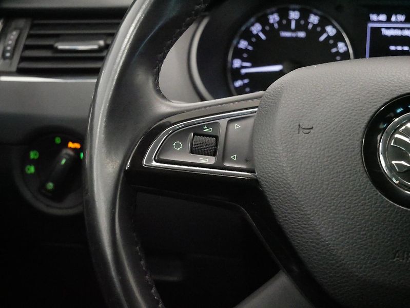 Škoda Octavia - fotka 16 z 27