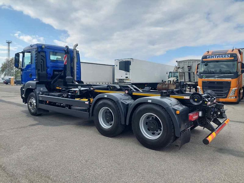 MAN TGS 26.440 BL 6x4 - fotka 7 z 76