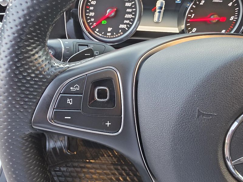 Mercedes-Benz Třídy E 2.2CDi 143kW AVANTGARDE*7-MÍST - fotka 18 z 54
