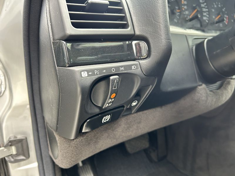 Mercedes-Benz Třídy S S 600 L V12 - fotka 24 z 33