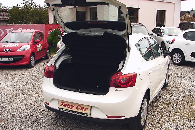 Seat Ibiza IV 1,4TDi 80PS EcoMotive KLIMA - fotka 27 z 32
