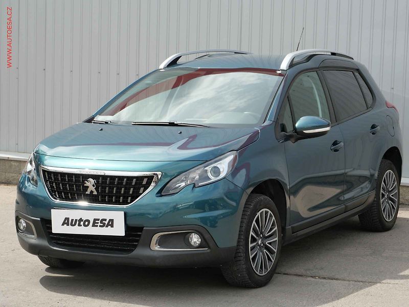 Peugeot 2008 (2019) 1.2 PT, 1.maj,ČR, Active - fotka 3 z 22