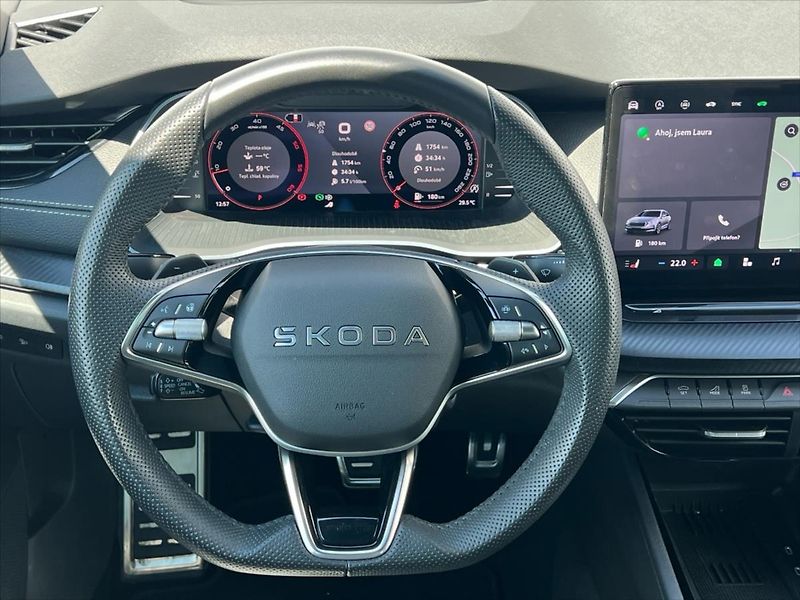 Škoda Octavia 2,0 TDi 110kW 7DSG SPORTLINE - fotka 15 z 29