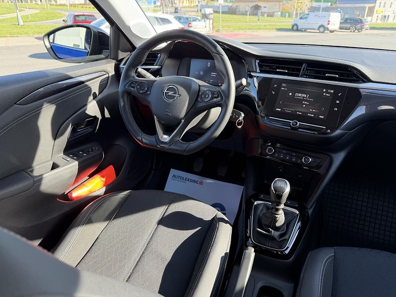 Opel Corsa 1,2T/74kW - Elegance - fotka 39 z 67