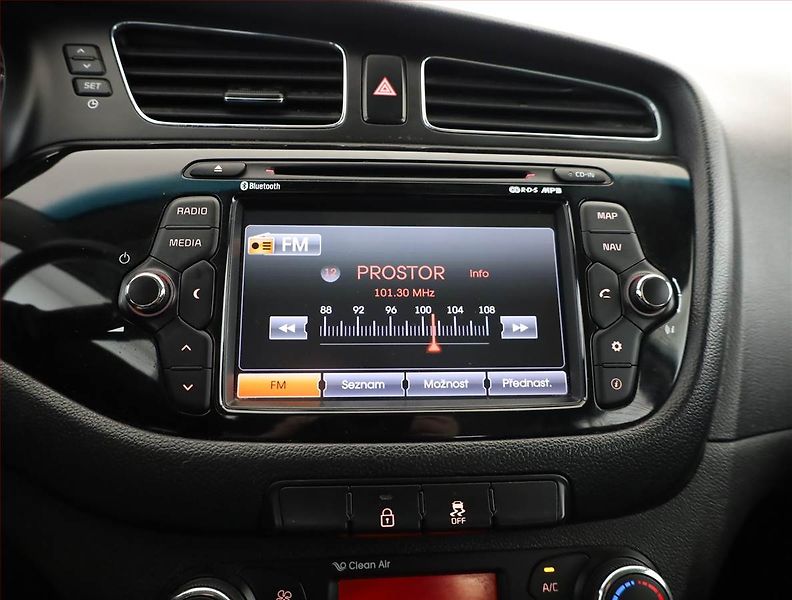 Kia Ceed (2014) 1.6 CRDi, Serv.kniha, nová STK - fotka 11 z 19