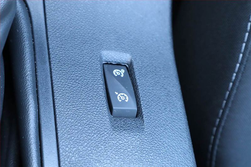 Renault Mégane (2013) 1.5 dCi, Automat, Tempomat - fotka 19 z 20
