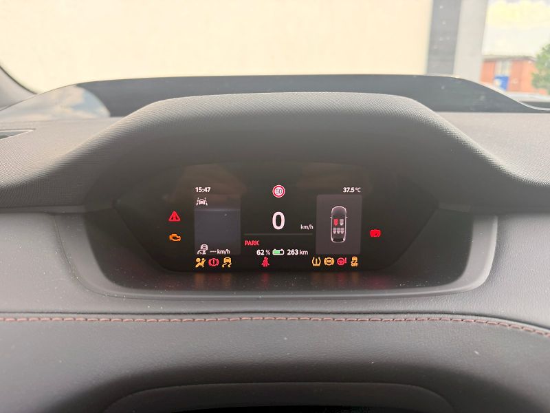 Škoda Enyaq (2025) LK 85X 210/82 E1A - fotka 18 z 22